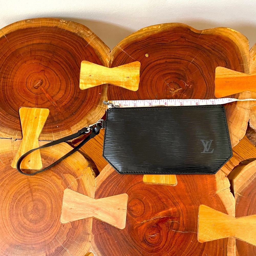 Louis Vuitton Epi Wristlet